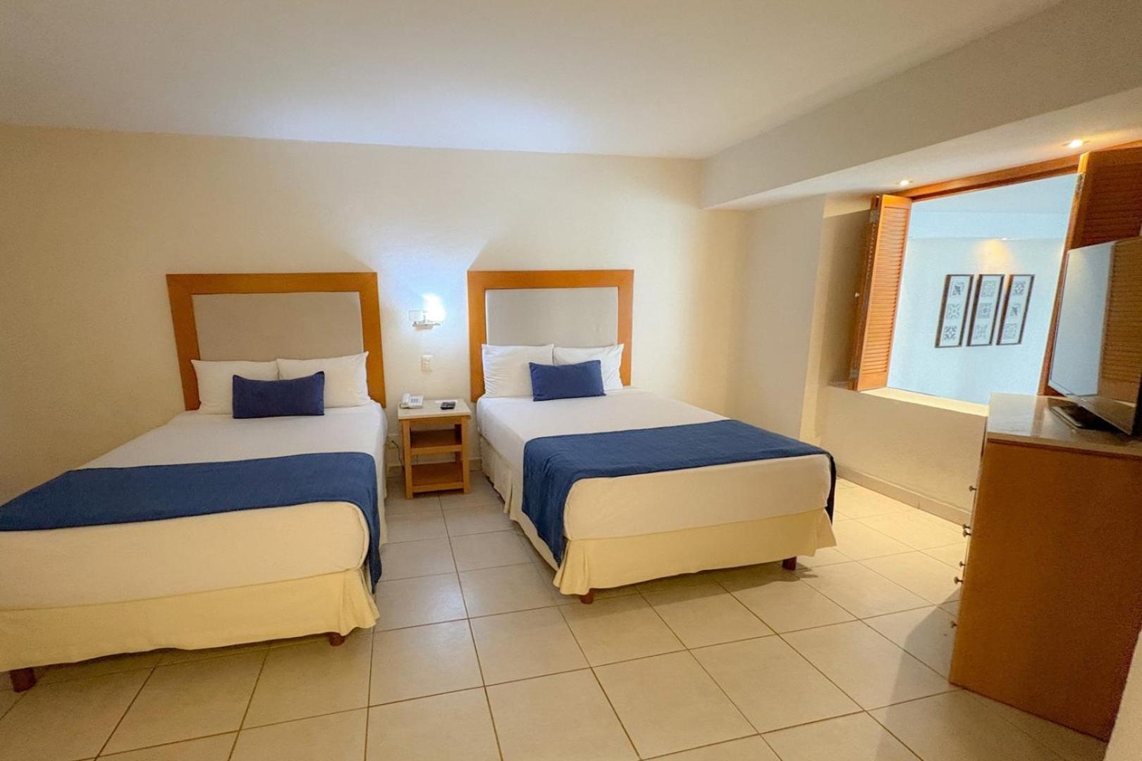 Stunning Ocean View, & Access! Holiday home *